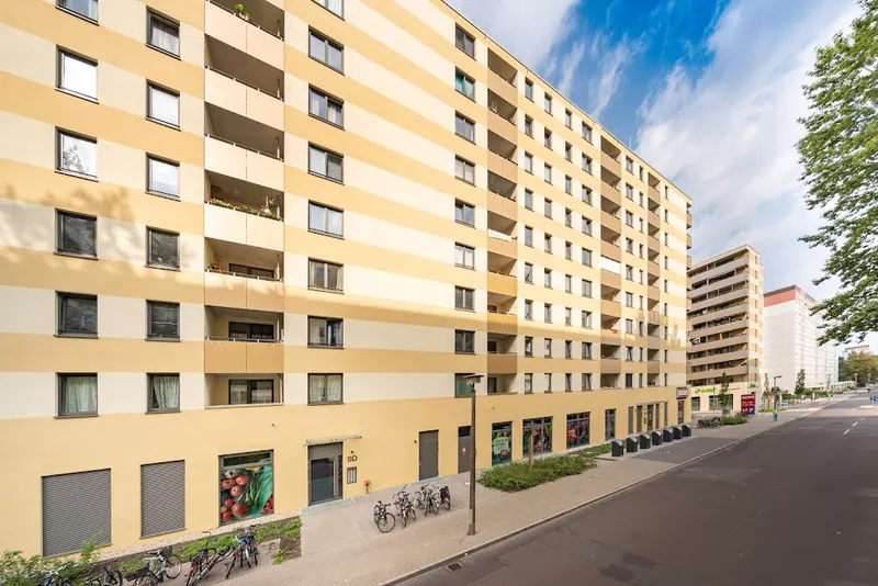 4 Zimmerwohnung mit offener Küche ab sofort! — photo 1